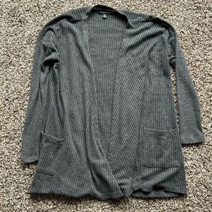 American eagle women’s cardigan